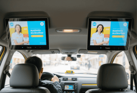 通过 AirDroid Business 广告机解决方案实现移动广告